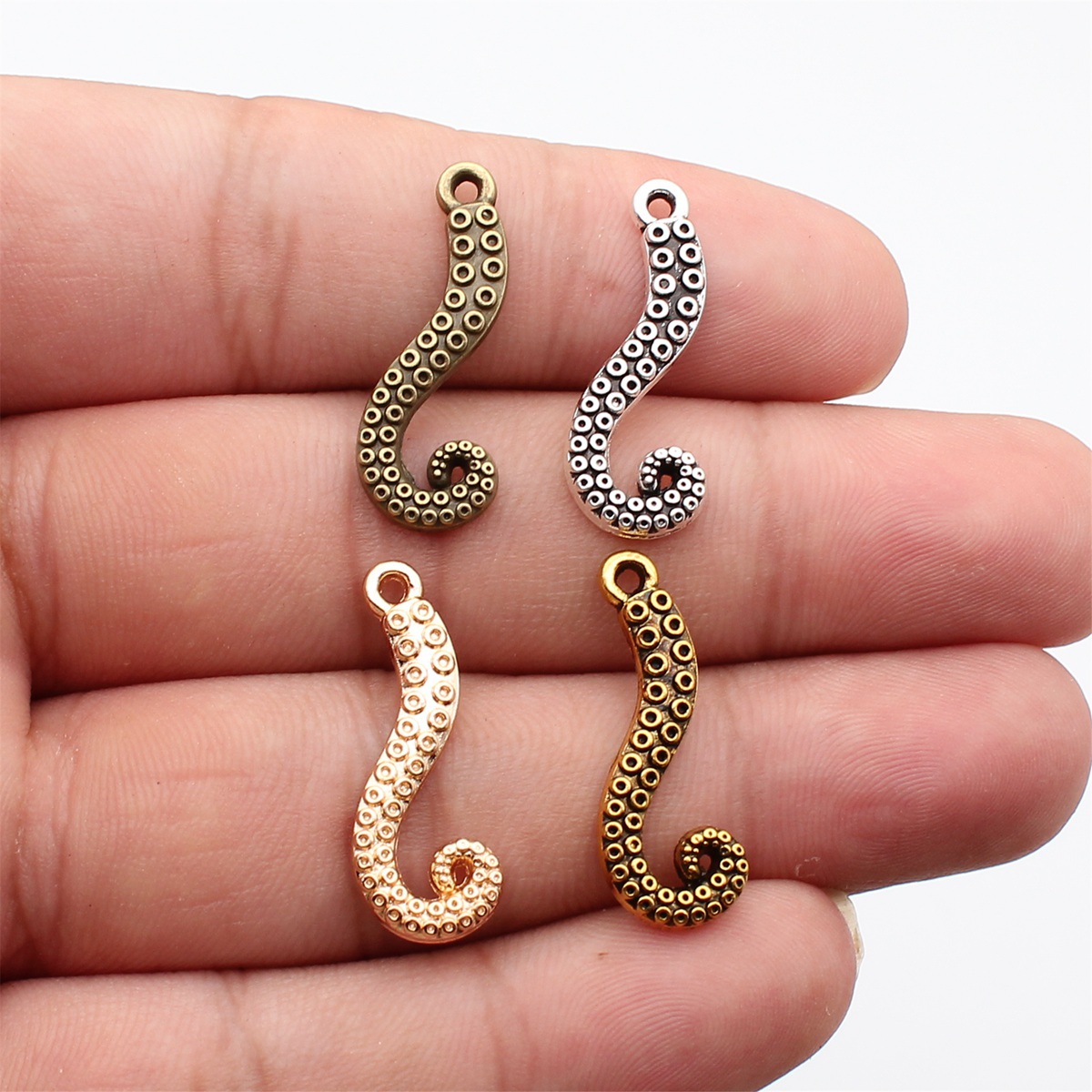 Vintage Fashion Stores - WYSIWYG 20 szt. 26x10mm 4 Kolory